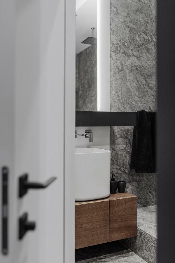 At Home Apartment Odesa Exterior photo